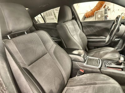 2016 Dodge Charger SXT Sedan 4D