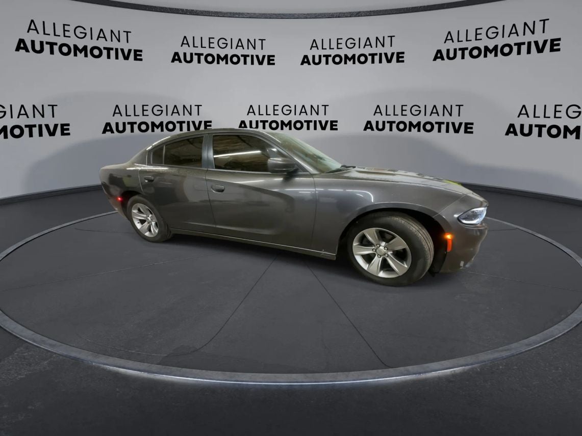 2016 Dodge Charger SXT Sedan 4D