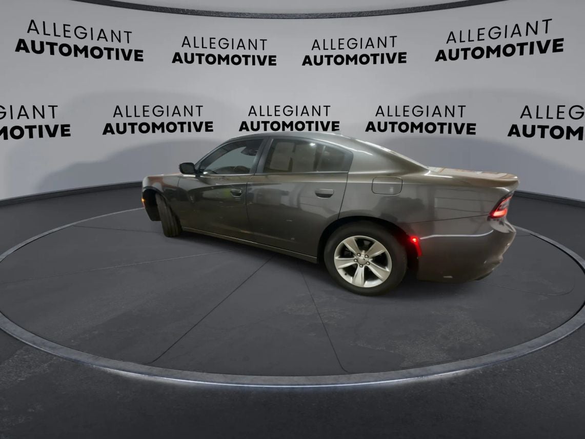 2016 Dodge Charger SXT Sedan 4D