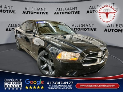 2014 Dodge Charger SXT Sedan 4D