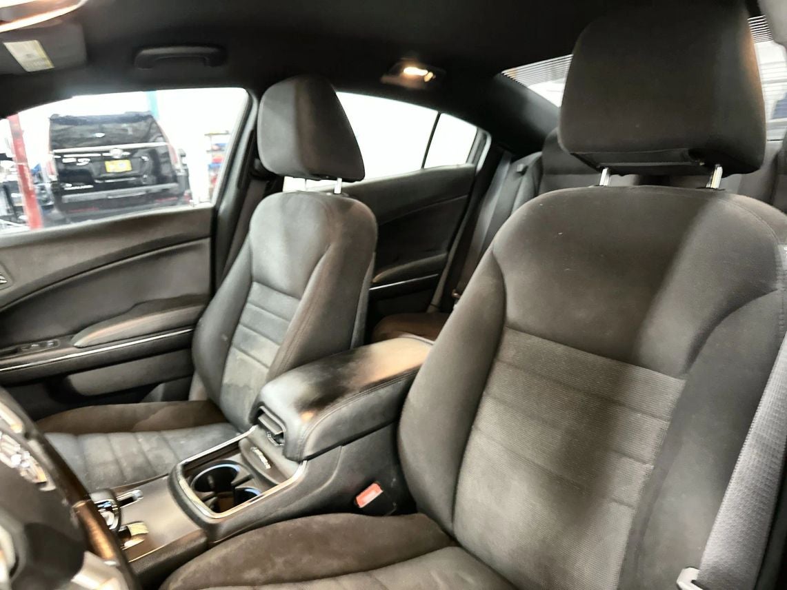 2014 Dodge Charger SXT Sedan 4D