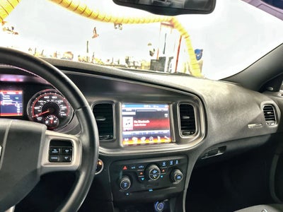 2014 Dodge Charger SXT Sedan 4D