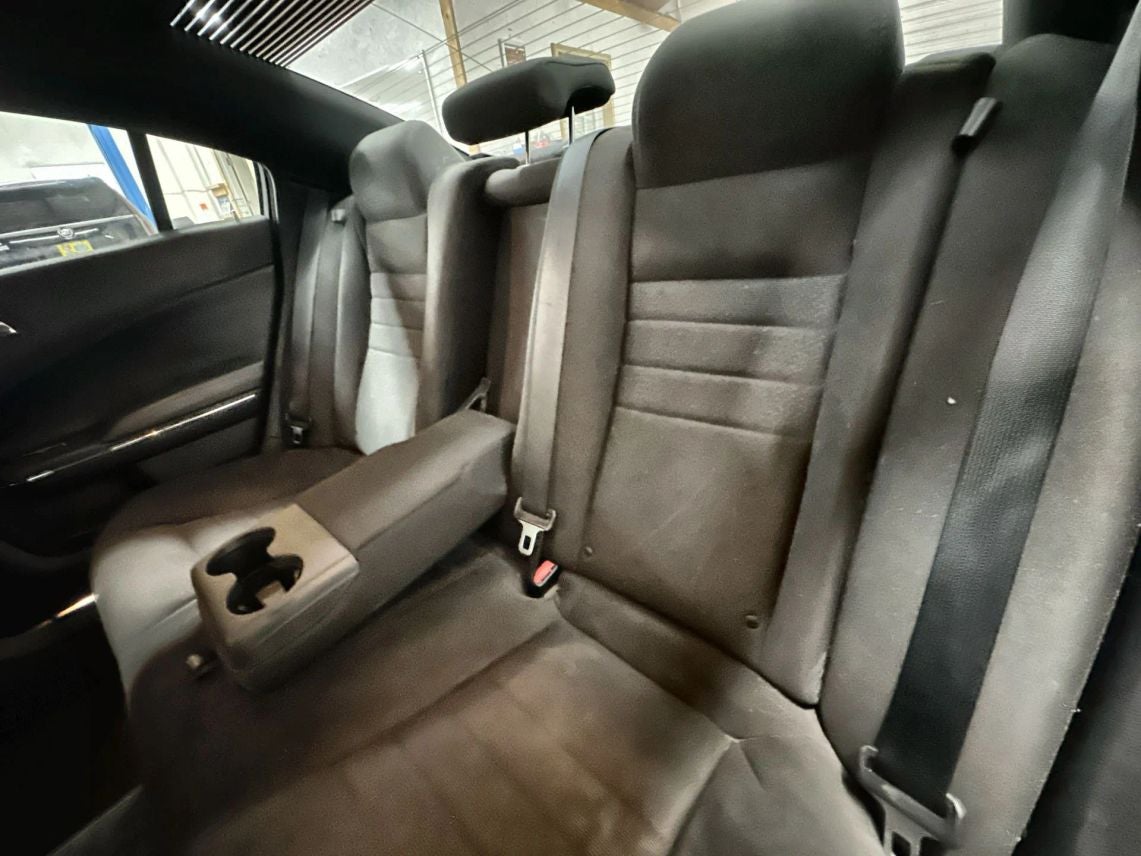 2014 Dodge Charger SXT Sedan 4D