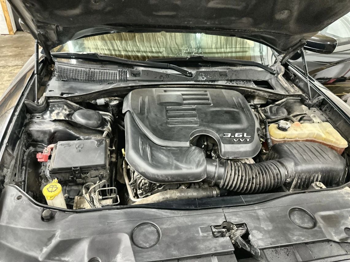 2014 Dodge Charger SXT Sedan 4D