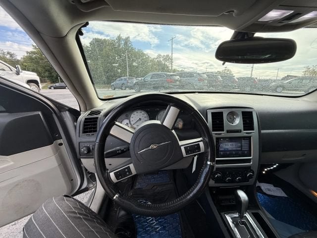 2007 Chrysler 300 SRT8 Sedan 4D