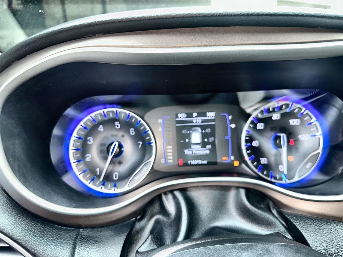 2018 Chrysler Pacifica Touring L Minivan 4D