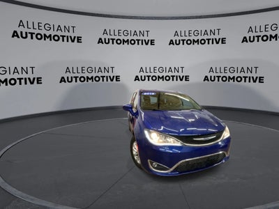 2018 Chrysler Pacifica Touring Plus Minivan 4D