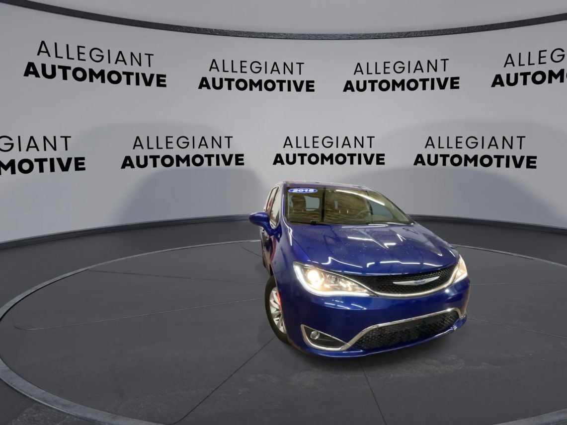 2018 Chrysler Pacifica Touring Plus Minivan 4D