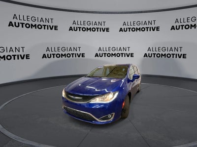 2018 Chrysler Pacifica Touring Plus Minivan 4D