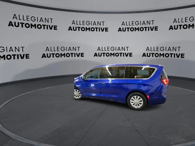2018 Chrysler Pacifica Touring Plus Minivan 4D