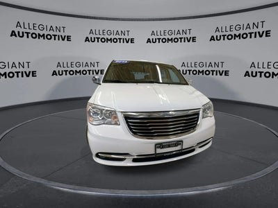 2014 Chrysler Town & Country Limited Minivan 4D