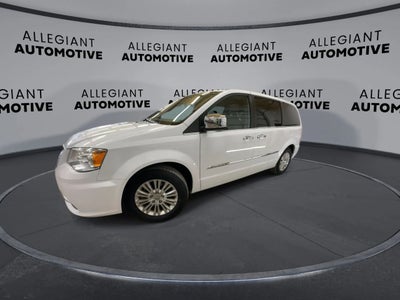 2014 Chrysler Town & Country Limited Minivan 4D