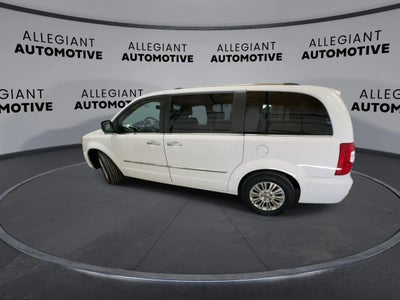2014 Chrysler Town & Country Limited Minivan 4D