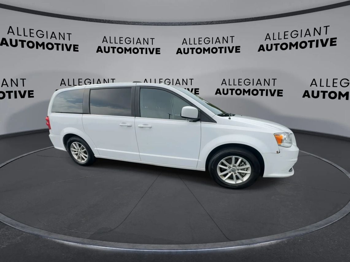 2019 Dodge Grand Caravan Passenger SXT Minivan 4D