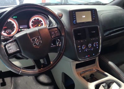 2019 Dodge Grand Caravan Passenger SXT Minivan 4D