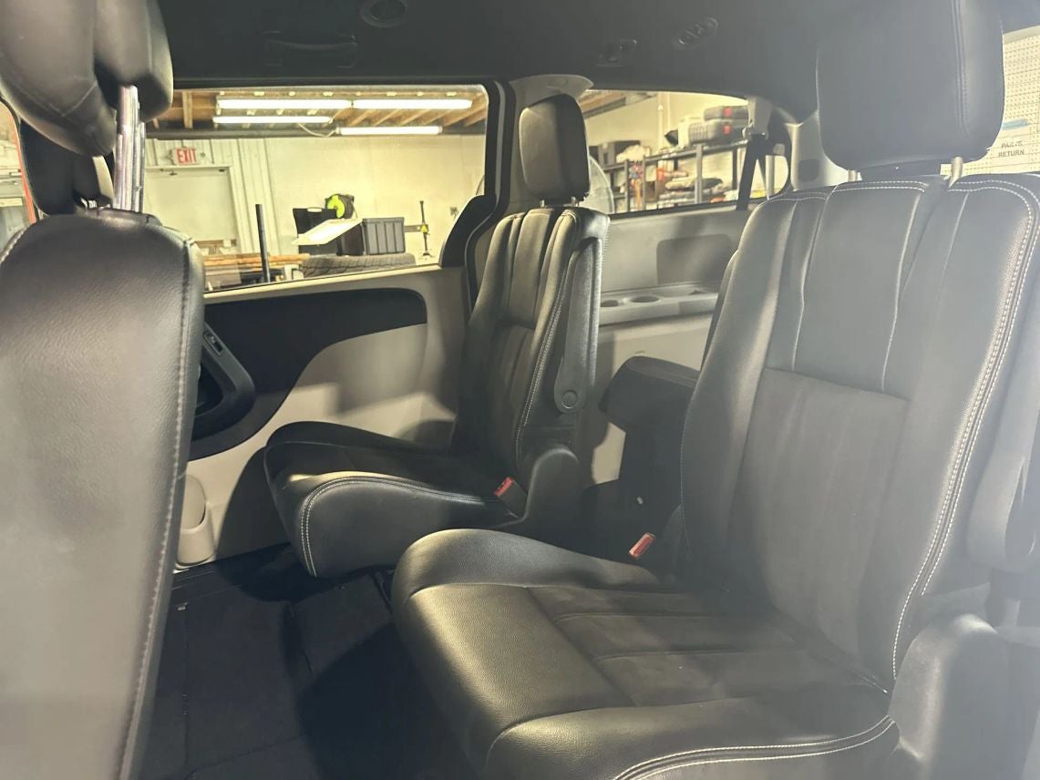 2019 Dodge Grand Caravan Passenger SXT Minivan 4D