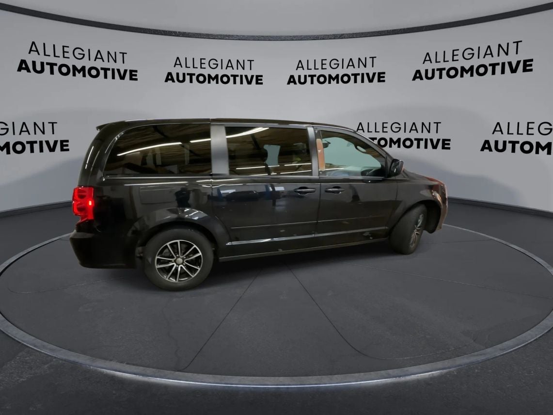 2017 Dodge Grand Caravan Passenger GT Minivan 4D