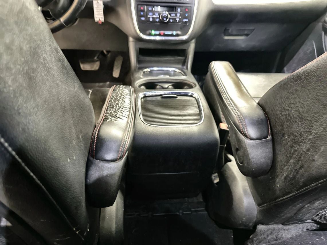 2017 Dodge Grand Caravan Passenger GT Minivan 4D
