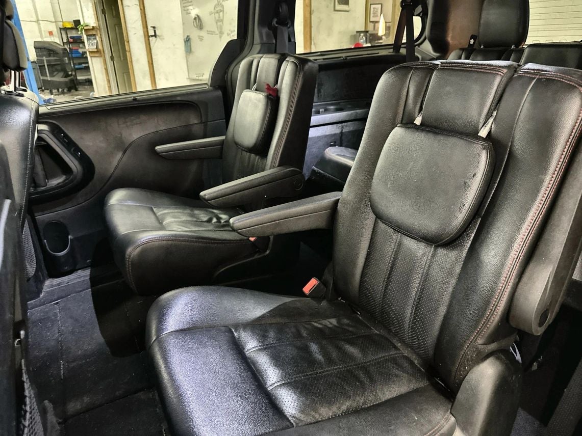 2017 Dodge Grand Caravan Passenger GT Minivan 4D