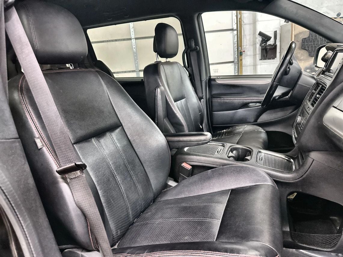 2017 Dodge Grand Caravan Passenger GT Minivan 4D