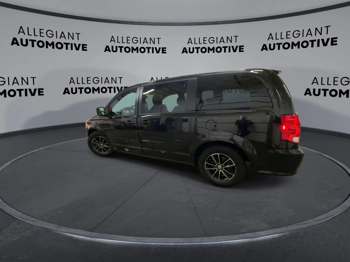 2017 Dodge Grand Caravan Passenger GT Minivan 4D