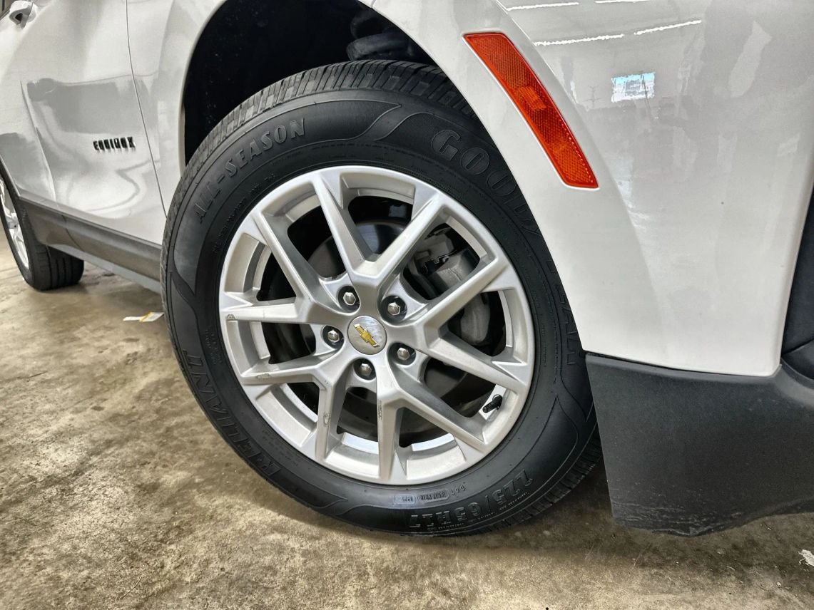 2022 Chevrolet Equinox LS Sport Utility 4D