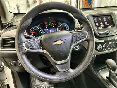 2022 Chevrolet Equinox LS Sport Utility 4D