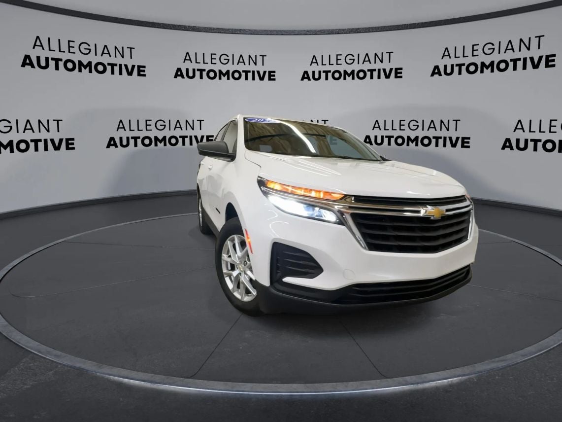 2022 Chevrolet Equinox LS Sport Utility 4D