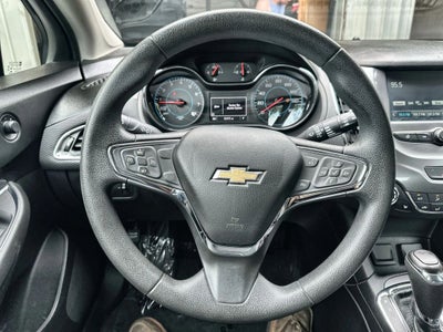 2017 Chevrolet Cruze LT Hatchback 4D