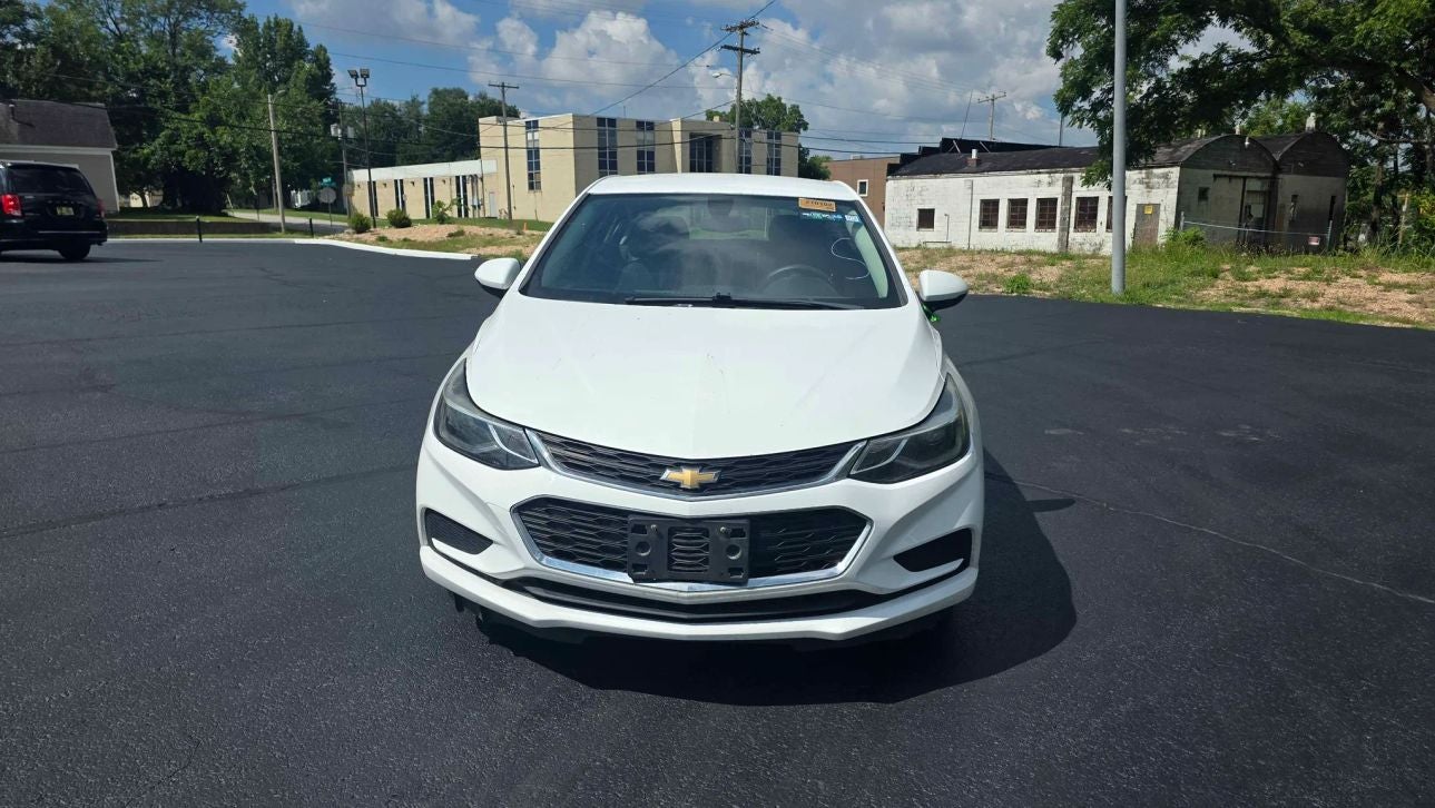 2017 Chevrolet Cruze LT Hatchback 4D