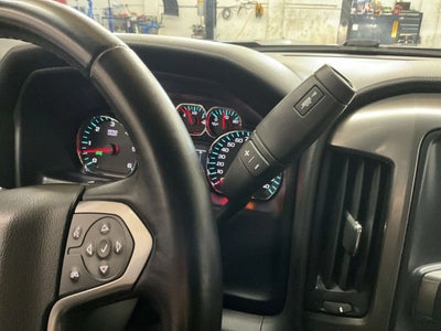 2017 Chevrolet Silverado 1500 Crew Cab LT Pickup 4D 5 3/4 ft