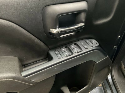 2017 Chevrolet Silverado 1500 Crew Cab LT Pickup 4D 5 3/4 ft