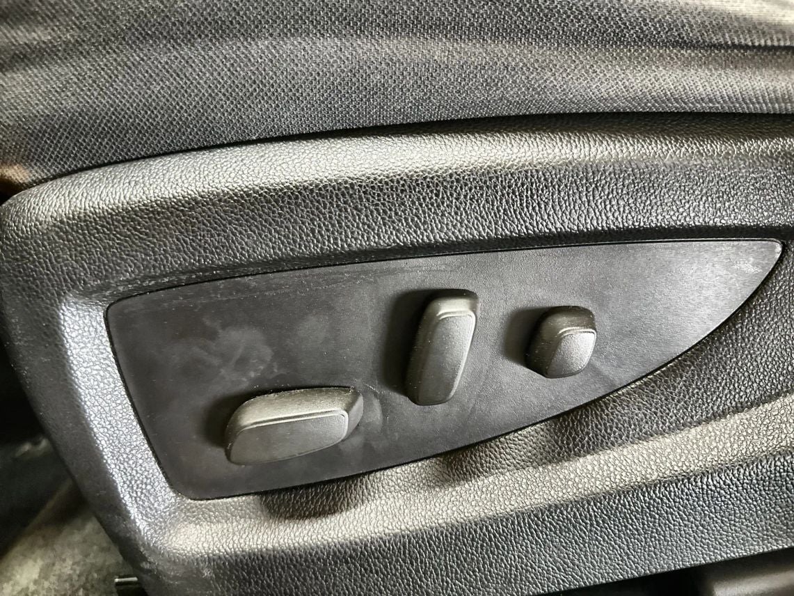 2015 Chevrolet Silverado 1500 Crew Cab LT Pickup 4D 5 3/4 ft