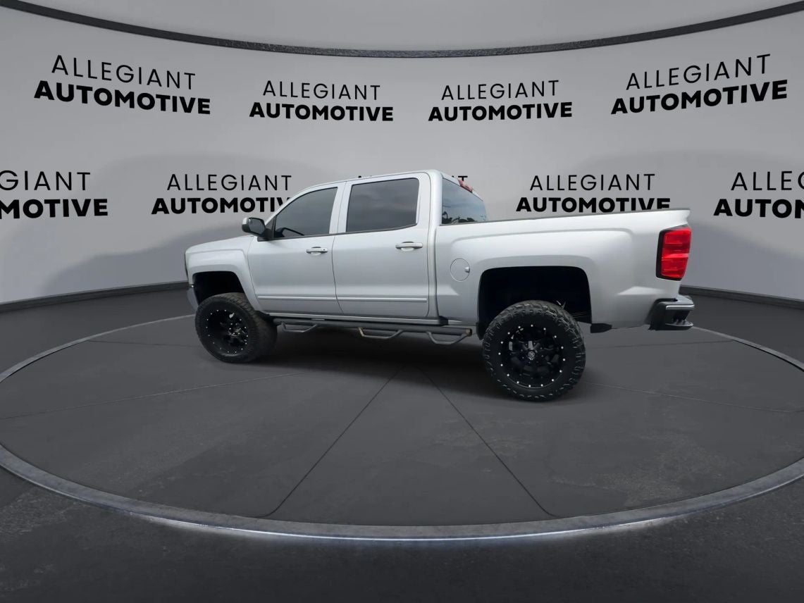 2018 Chevrolet Silverado 1500 Crew Cab LT Pickup 4D 5 3/4 ft