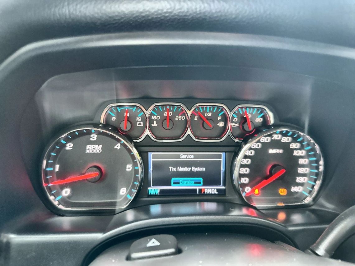 2018 Chevrolet Silverado 1500 Crew Cab LT Pickup 4D 5 3/4 ft
