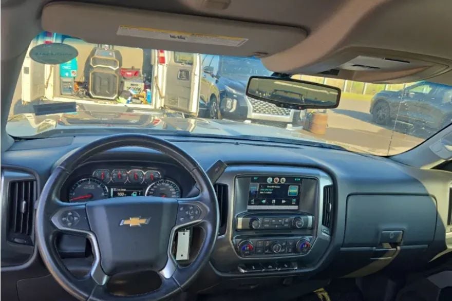 2015 Chevrolet Silverado 1500 Crew Cab Z71 LT Pickup 4D 5 3/4 ft