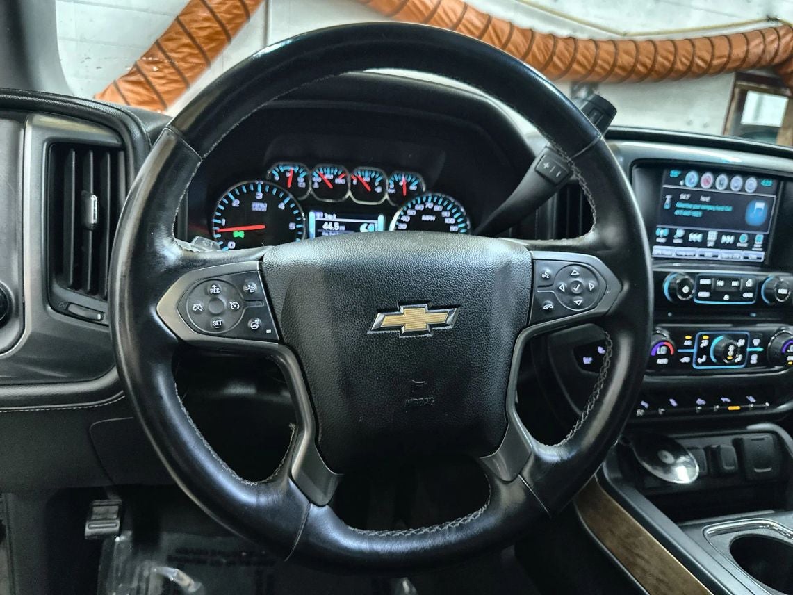 2015 Chevrolet Silverado 1500 Crew Cab LTZ Pickup 4D 5 3/4 ft