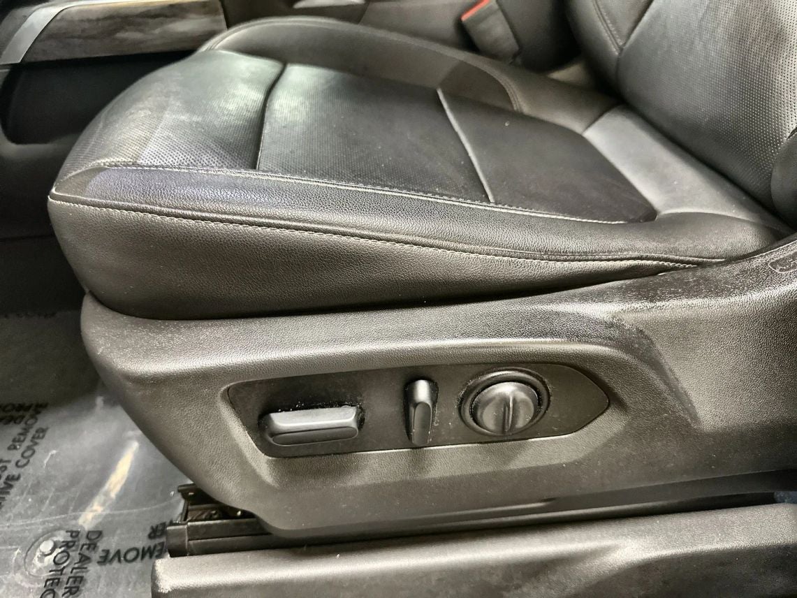 2021 Chevrolet Silverado 1500 Crew Cab LTZ Pickup 4D 5 3/4 ft