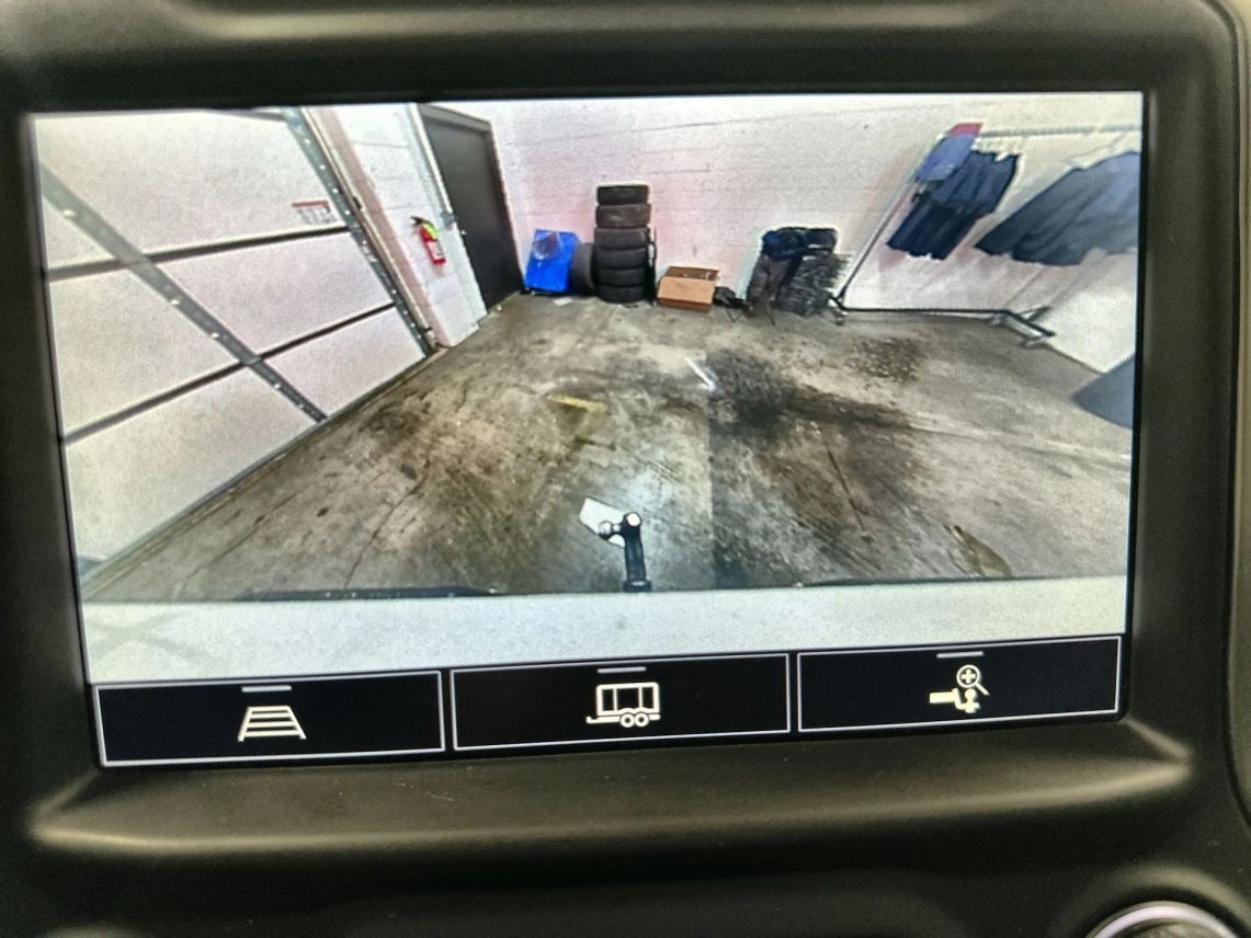 2021 Chevrolet Silverado 1500 Crew Cab LTZ Pickup 4D 5 3/4 ft