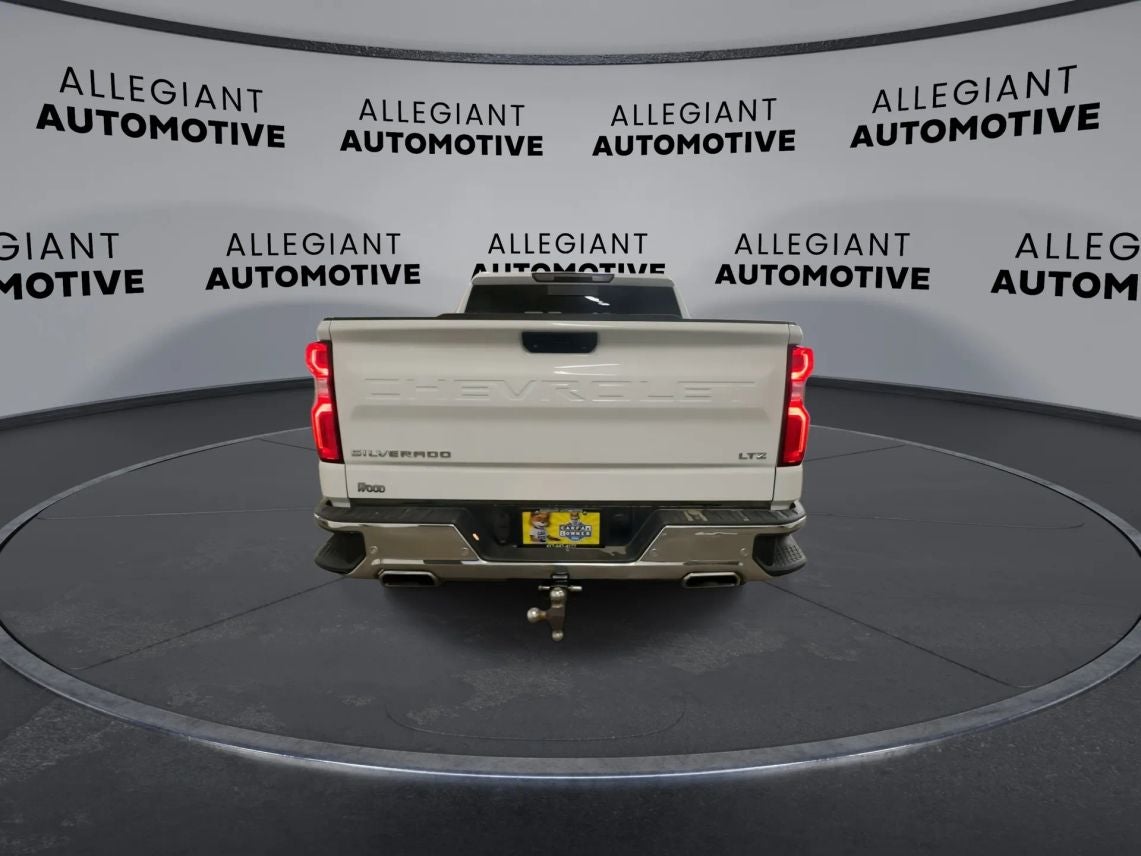 2021 Chevrolet Silverado 1500 Crew Cab LTZ Pickup 4D 5 3/4 ft