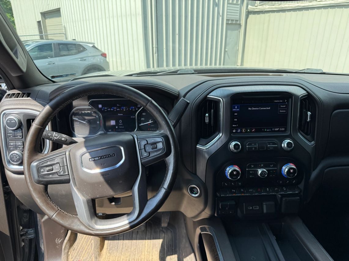 2020 GMC Sierra 1500 Crew Cab Denali Pickup 4D 5 3/4 ft