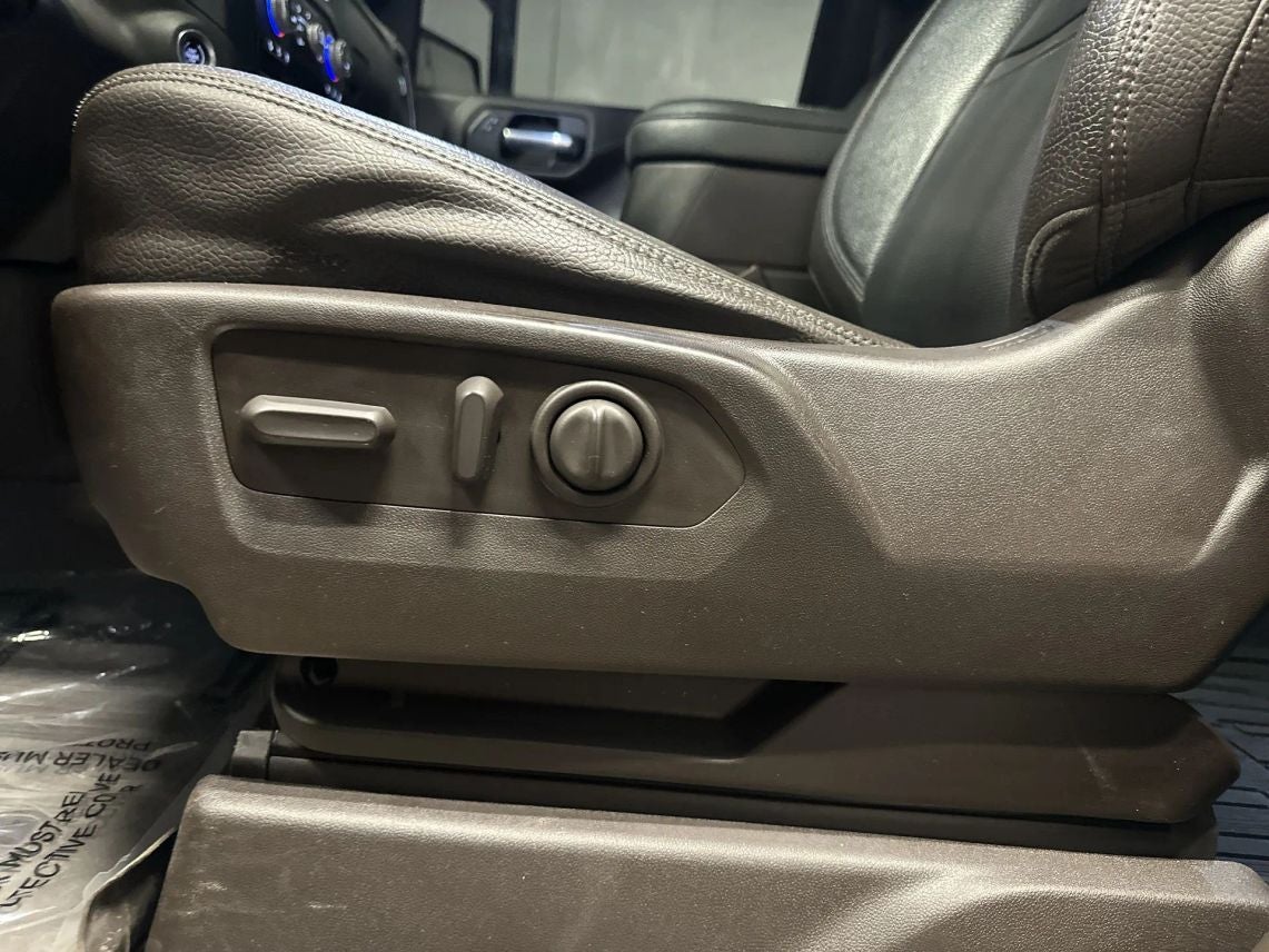 2020 GMC Sierra 1500 Crew Cab Denali Pickup 4D 5 3/4 ft