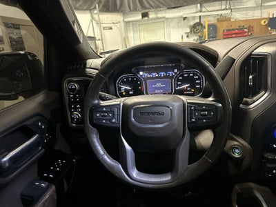 2020 GMC Sierra 1500 Crew Cab Denali Pickup 4D 5 3/4 ft