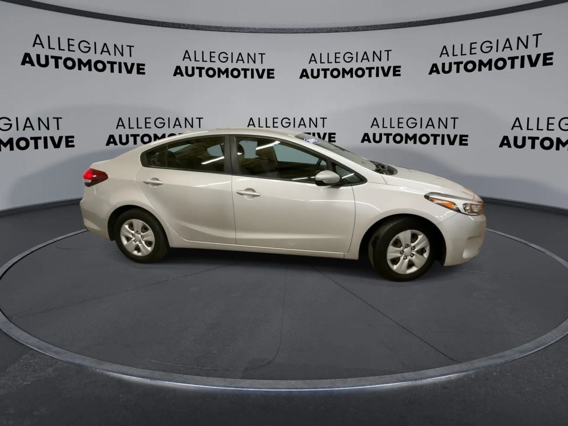 2017 Kia Forte LX Sedan 4D