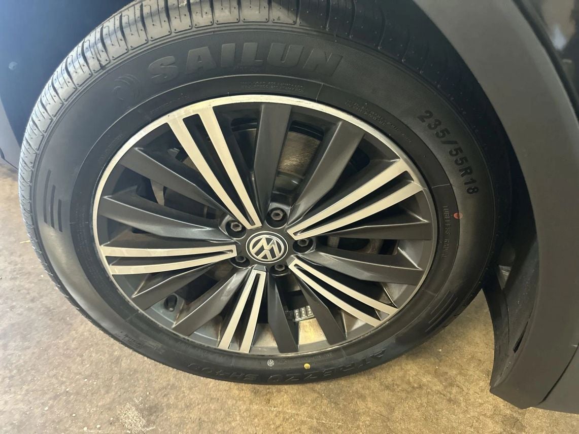 2018 Volkswagen Tiguan 2.0T SEL Sport Utility 4D