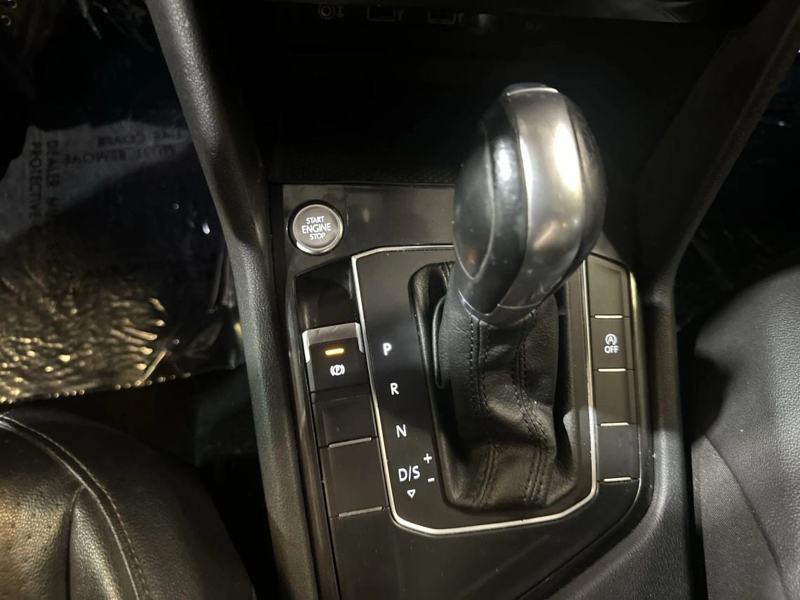 2018 Volkswagen Tiguan 2.0T SEL Sport Utility 4D