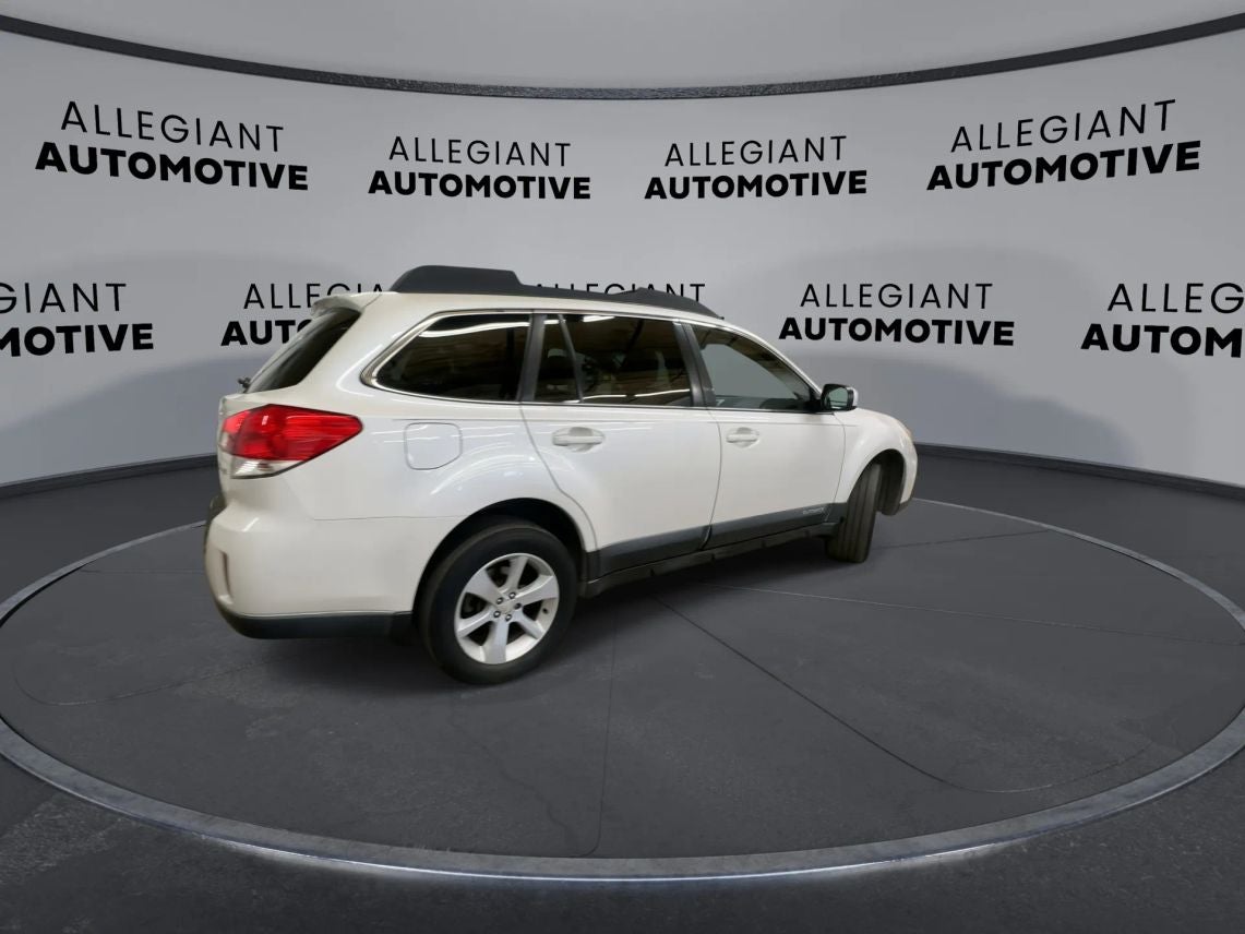 2014 Subaru Outback 2.5i Premium Wagon 4D