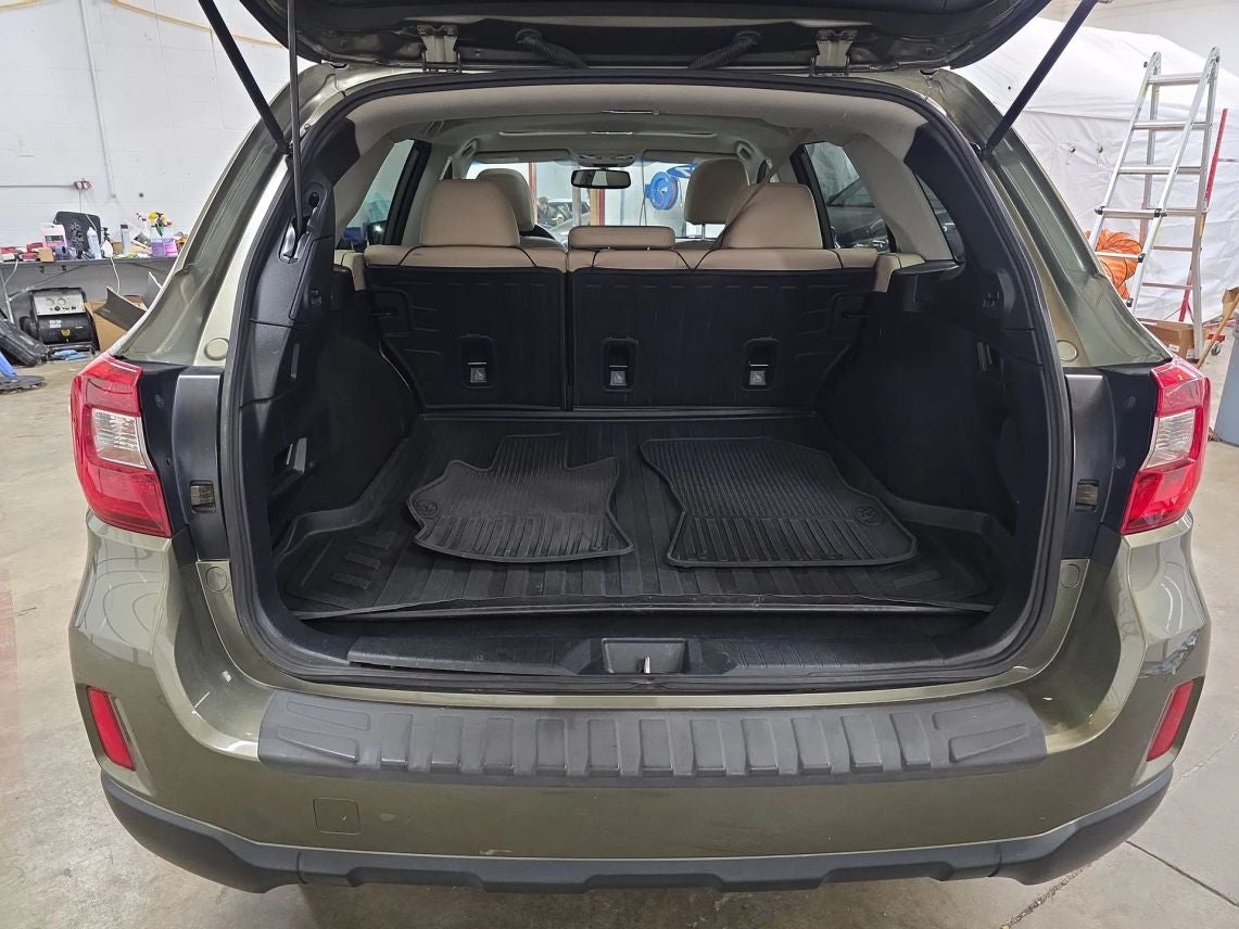 2017 Subaru Outback 2.5i Limited Wagon 4D