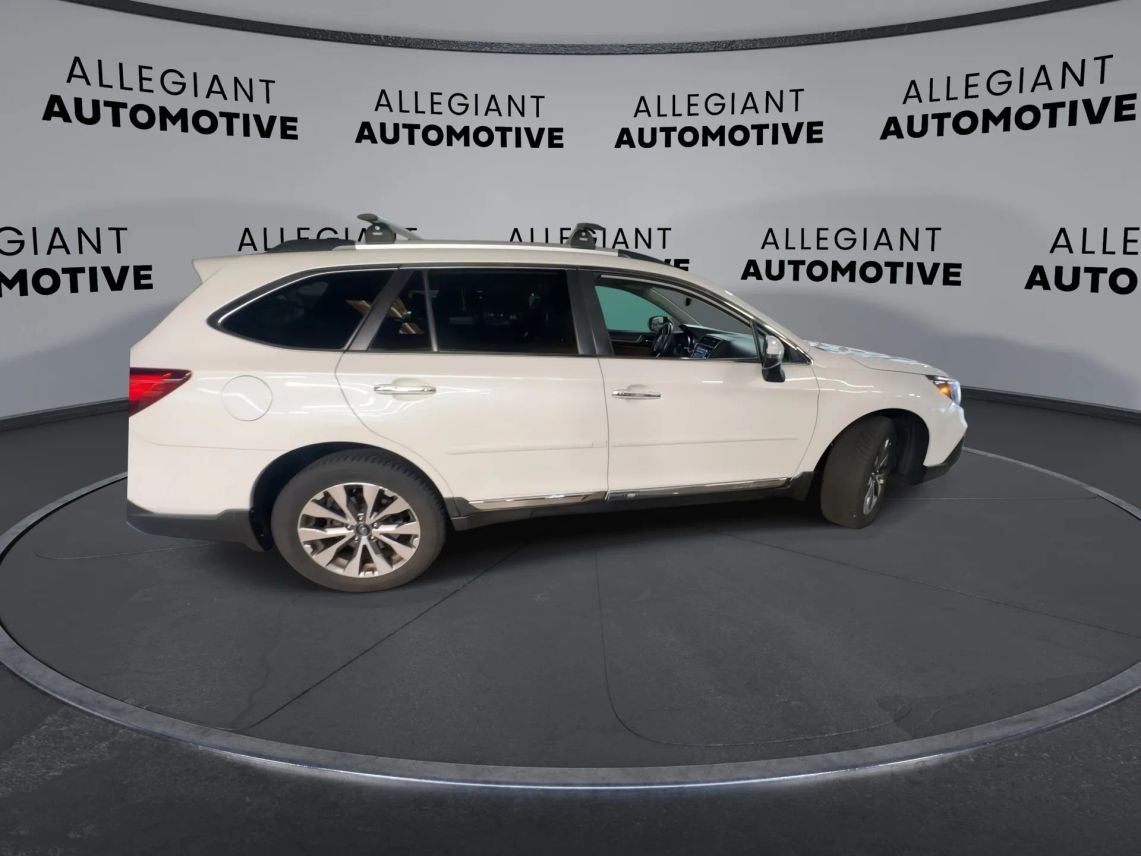 2018 Subaru Outback 3.6R Touring Wagon 4D