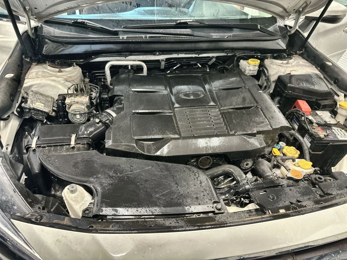 2018 Subaru Outback 3.6R Touring Wagon 4D